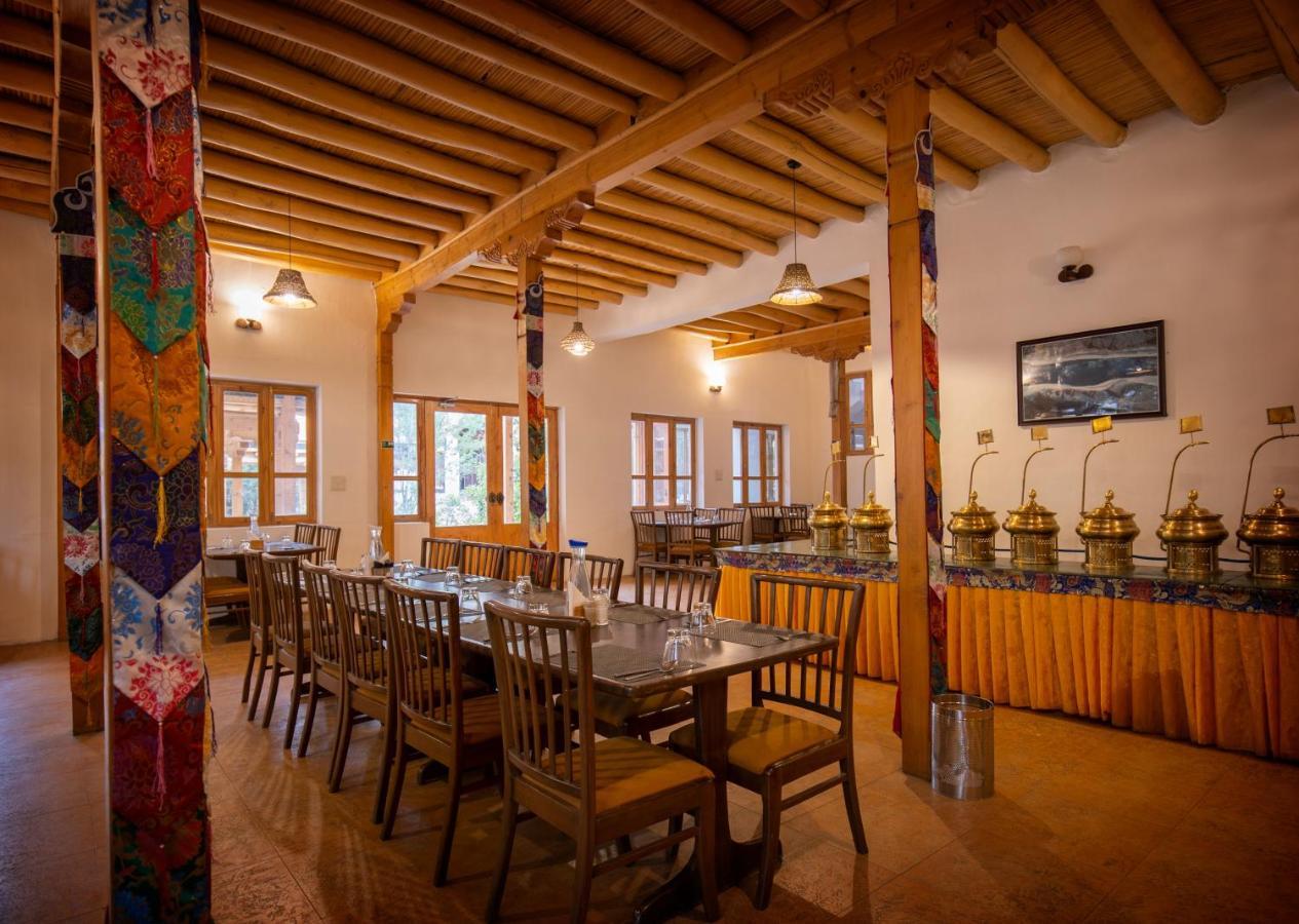Lha-Ri-Sa Resort Лех Экстерьер фото